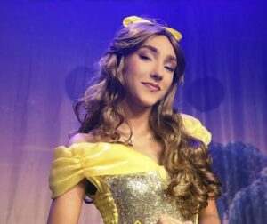 Princesas Disney se unem para derrotar vilão